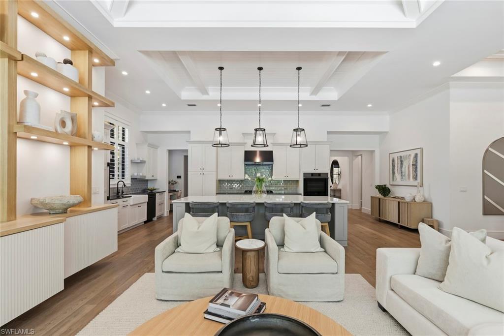LAKE PARK - Residential