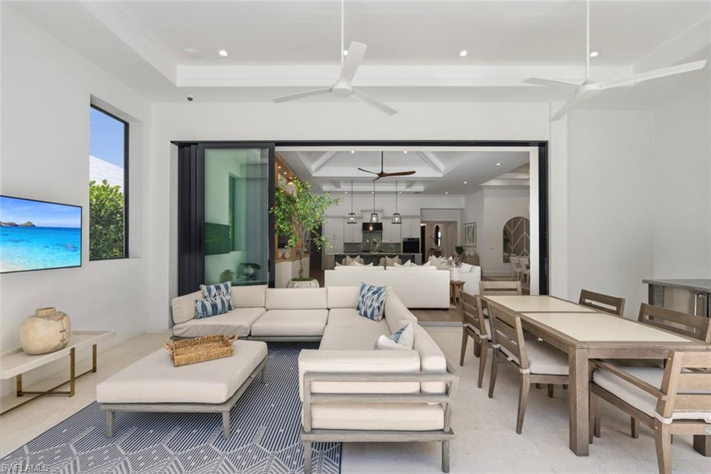 LAKE PARK - Residential