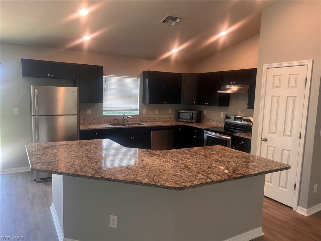 CAPE CORAL - Residential Lease