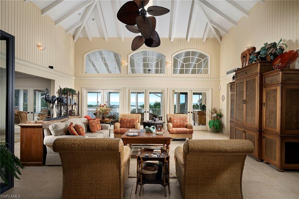 HIDEAWAY BEACH - Residential