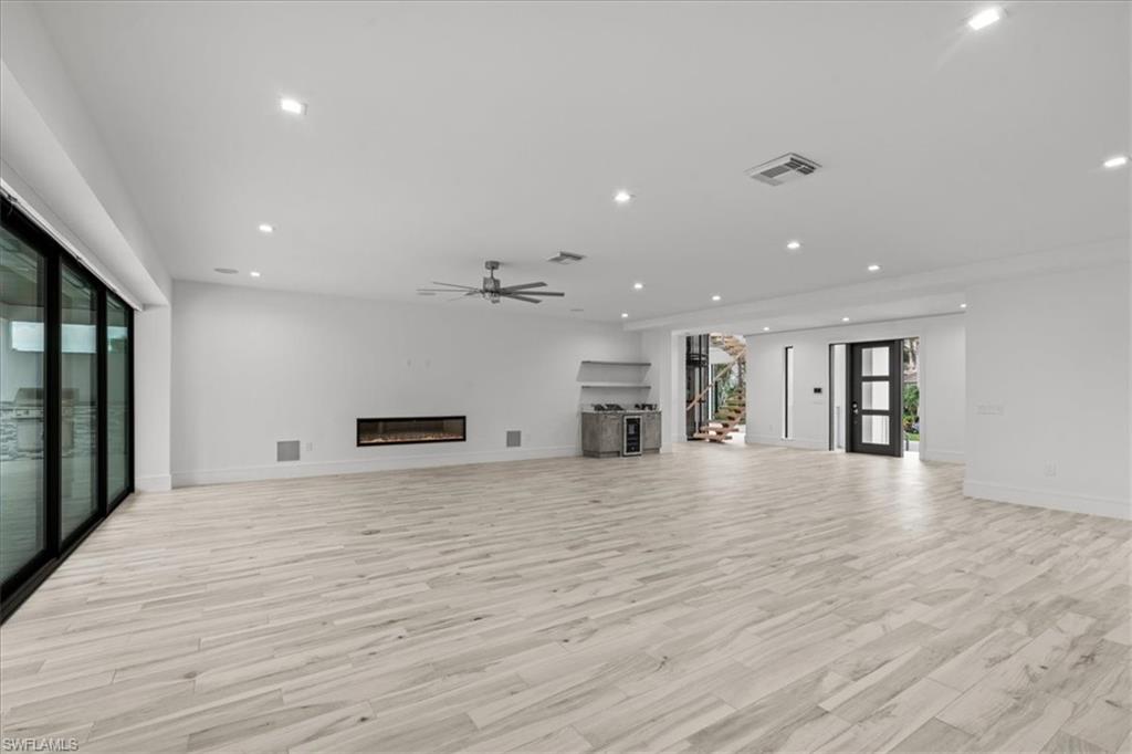 PARK SHORE - Residential