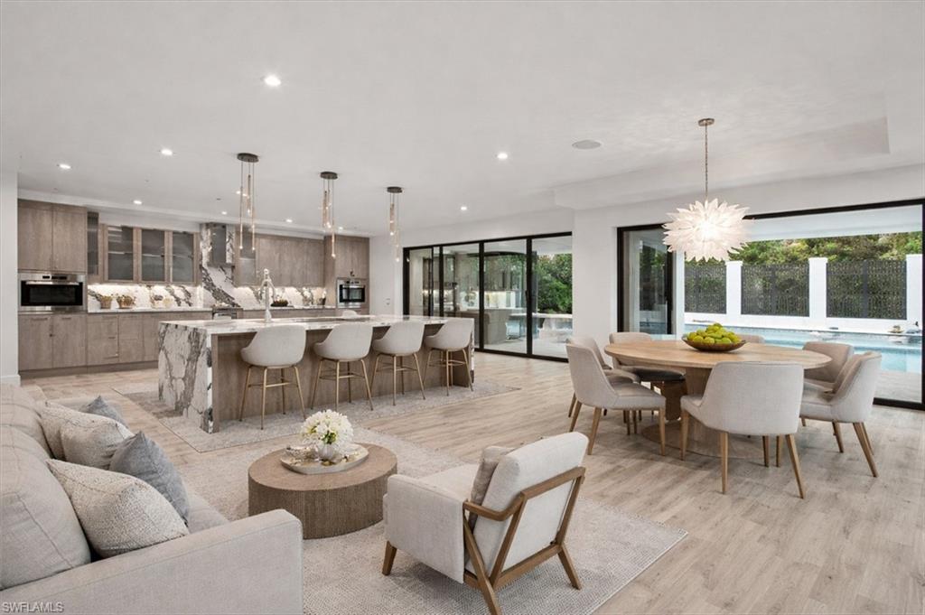 PARK SHORE - Residential