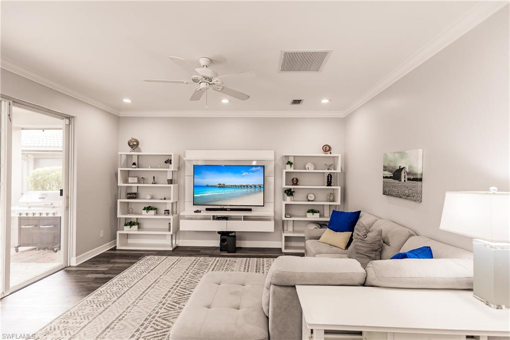 SATURNIA LAKES - Residential