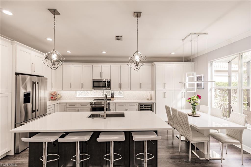 SATURNIA LAKES - Residential