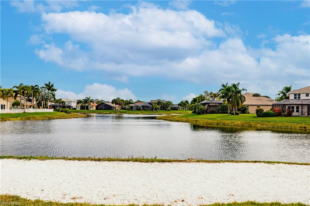 SATURNIA LAKES - Residential