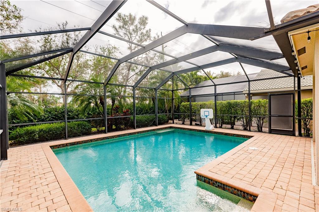 SATURNIA LAKES - Residential