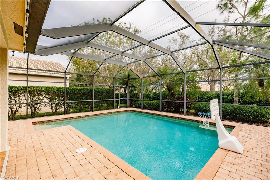 SATURNIA LAKES - Residential