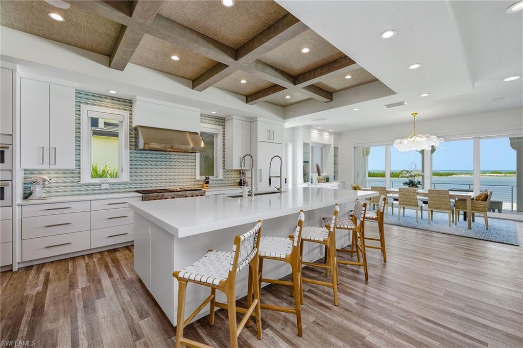 HIDEAWAY BEACH - Residential
