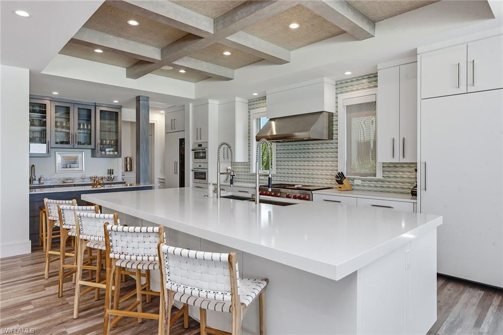 HIDEAWAY BEACH - Residential