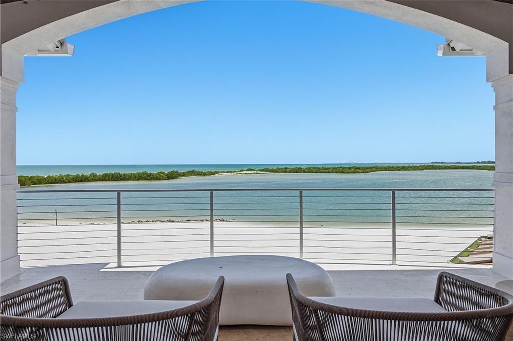 HIDEAWAY BEACH - Residential