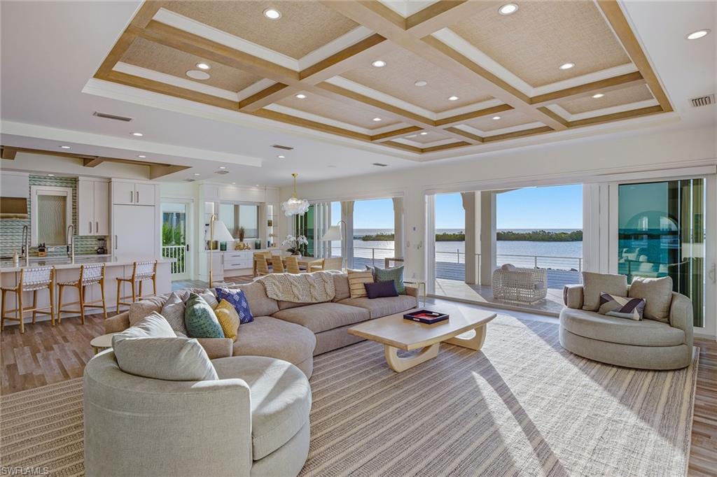 HIDEAWAY BEACH - Residential