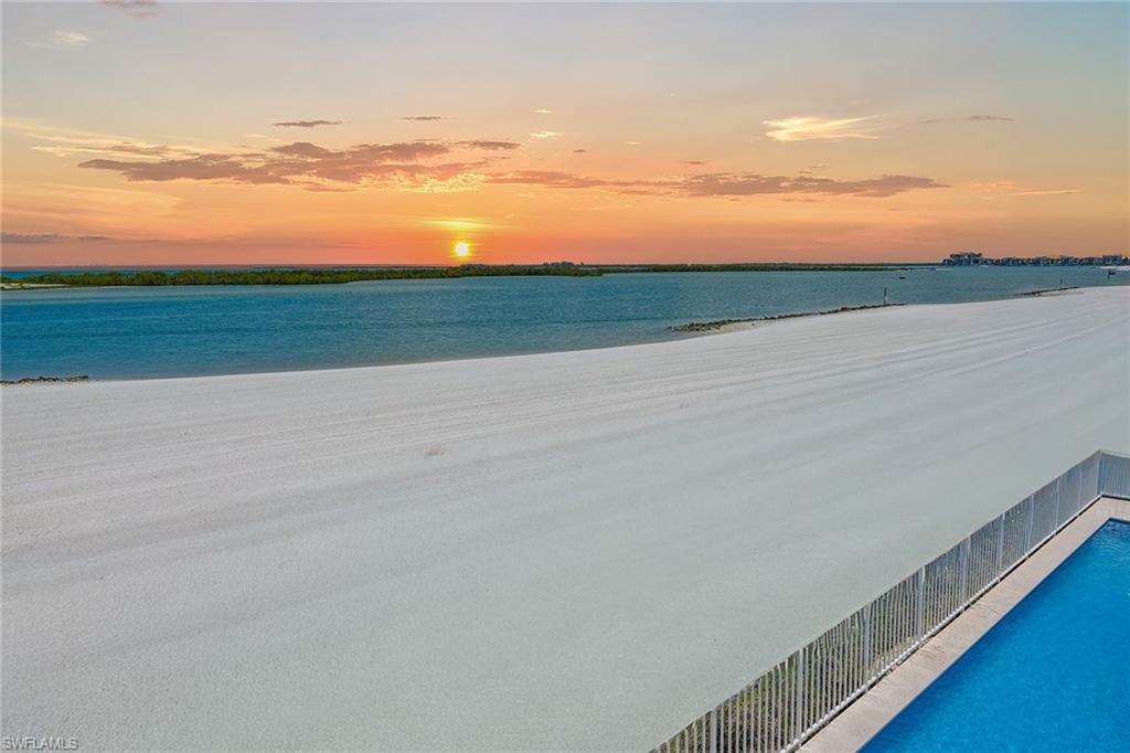HIDEAWAY BEACH - Residential