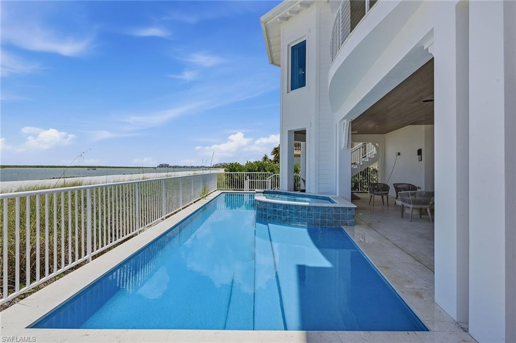 HIDEAWAY BEACH - Residential
