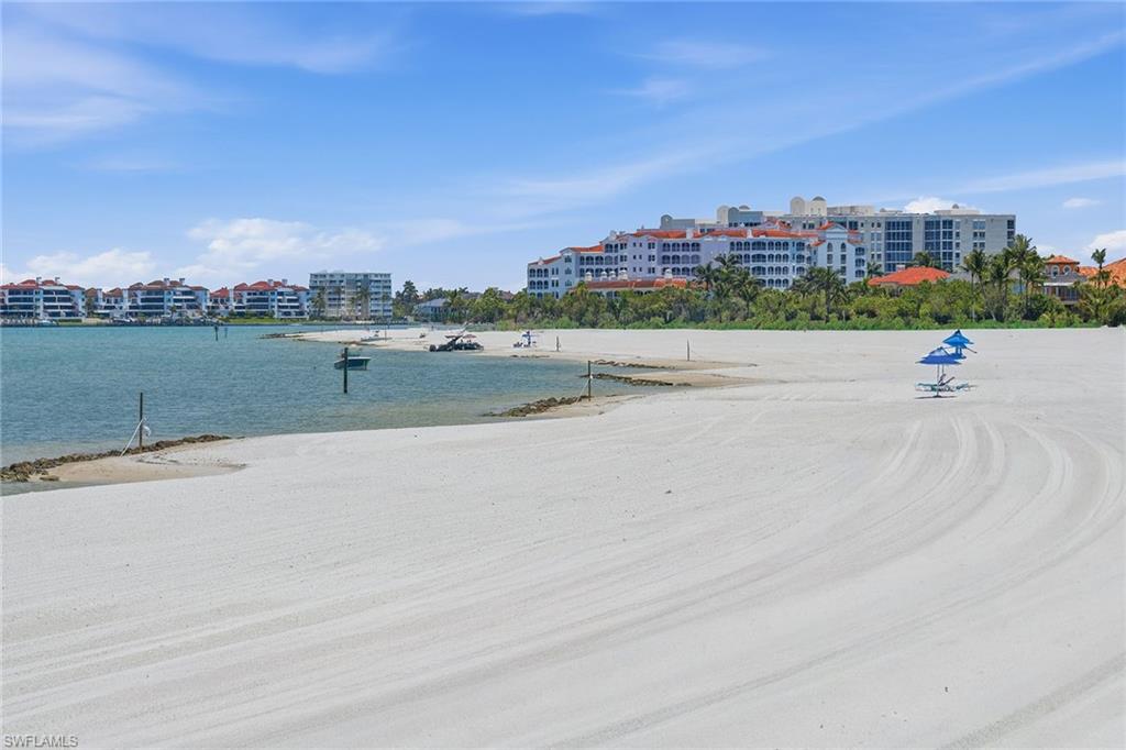 HIDEAWAY BEACH - Residential