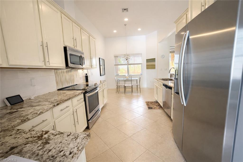 ASHTON OAKS - Residential