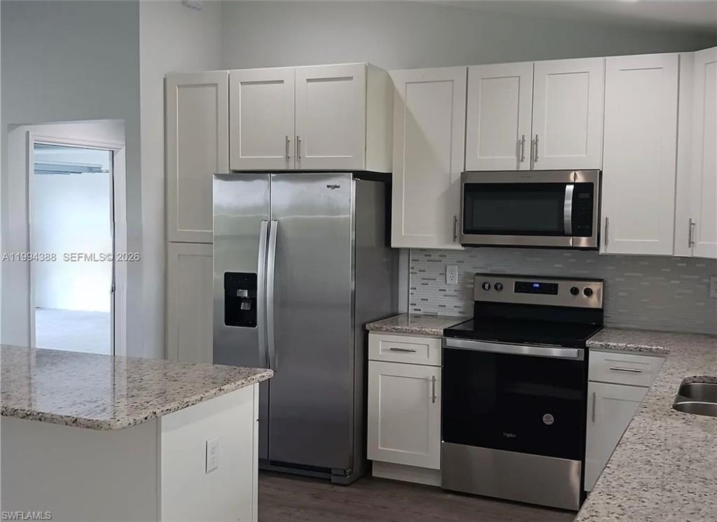 LABELLE - Residential Lease