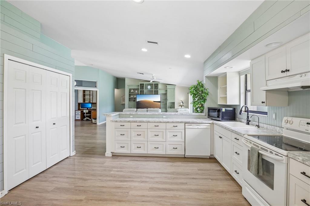 PINE ISLAND VILLAGE - Residential