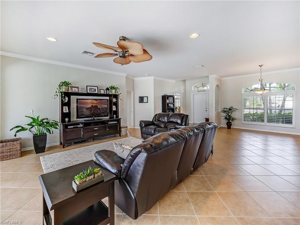 LAUREL LAKES - Residential