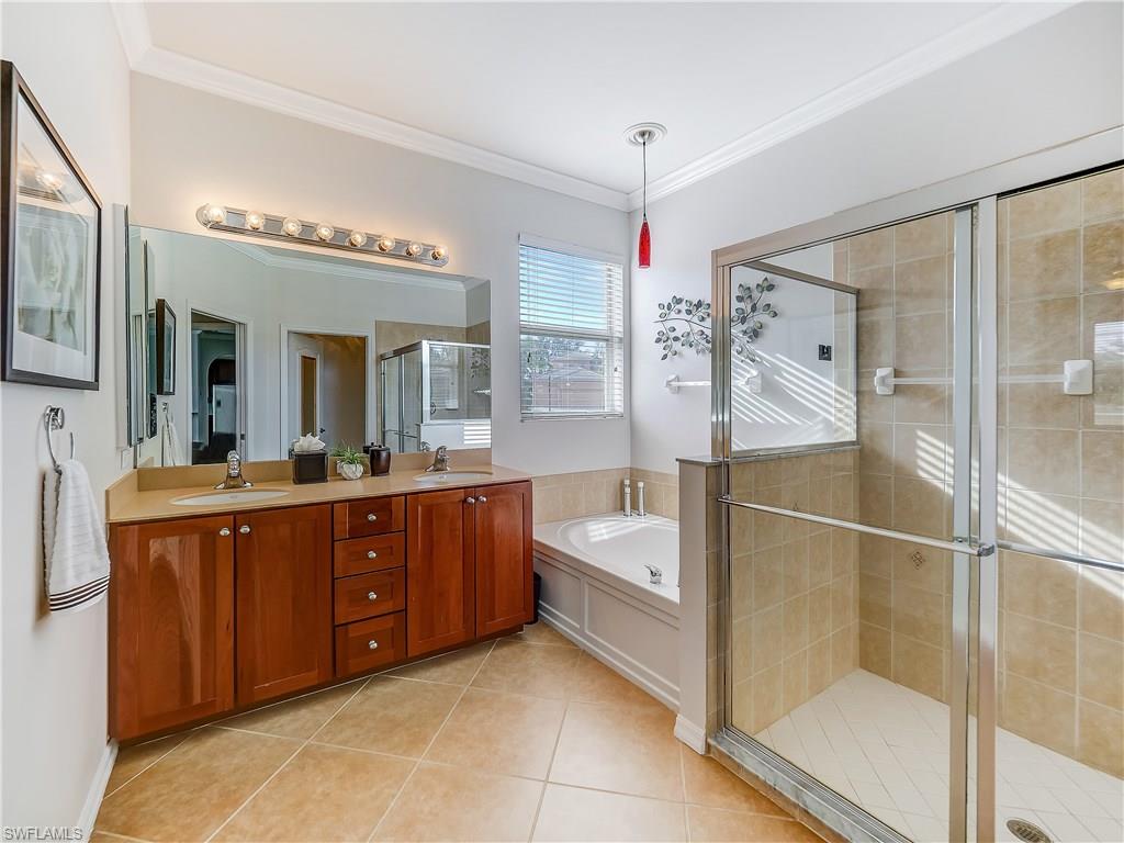 LAUREL LAKES - Residential