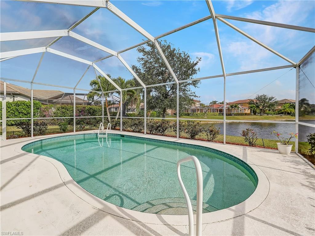 LAUREL LAKES - Residential