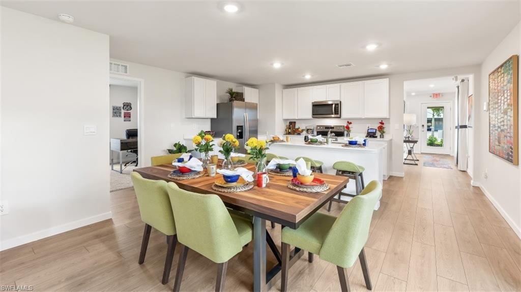 CORAL BAY - Residential