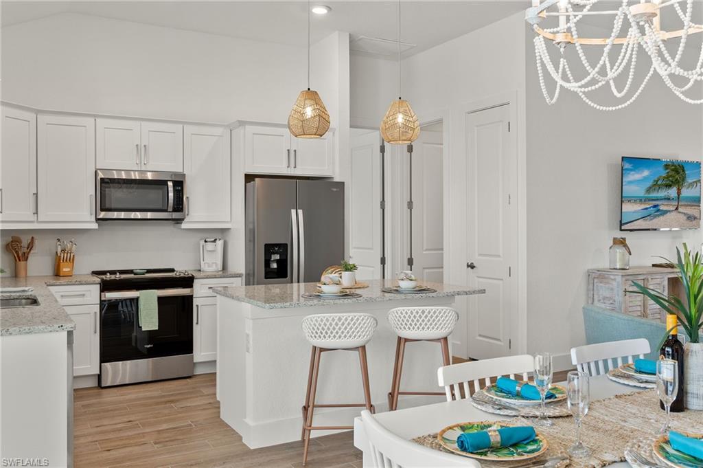 CAPE CORAL - Residential Lease
