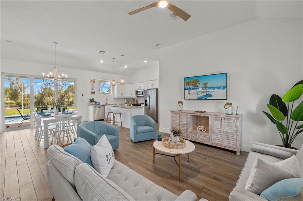 CAPE CORAL - Residential Lease