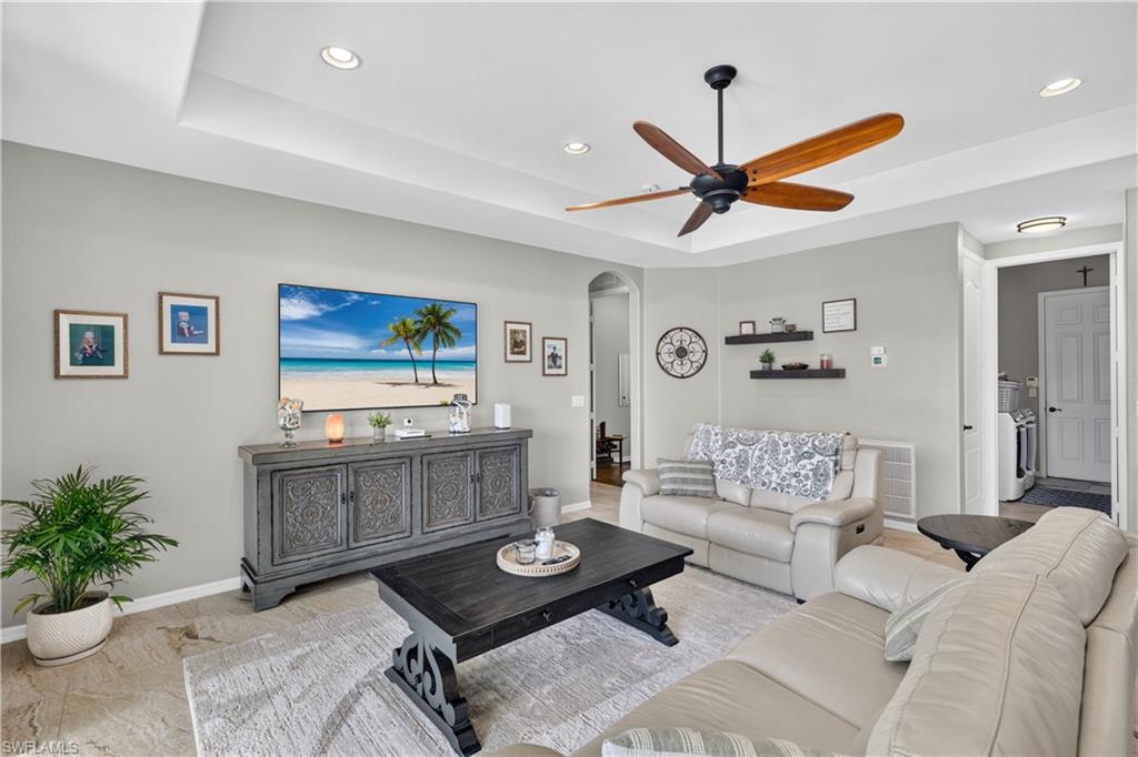 CORAL LAKES - Residential