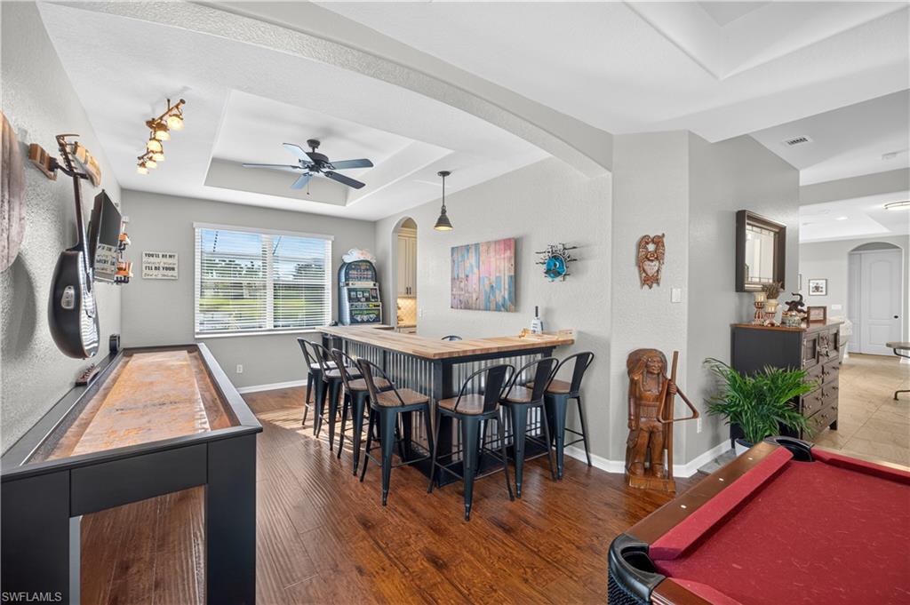 CORAL LAKES - Residential