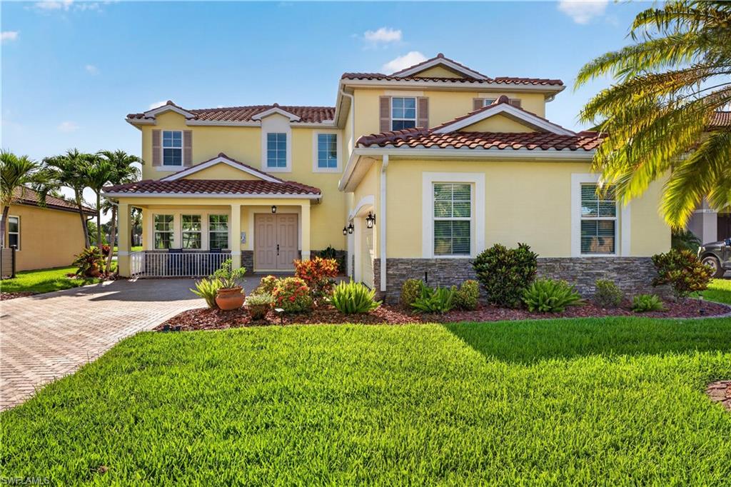 CORAL LAKES - Residential