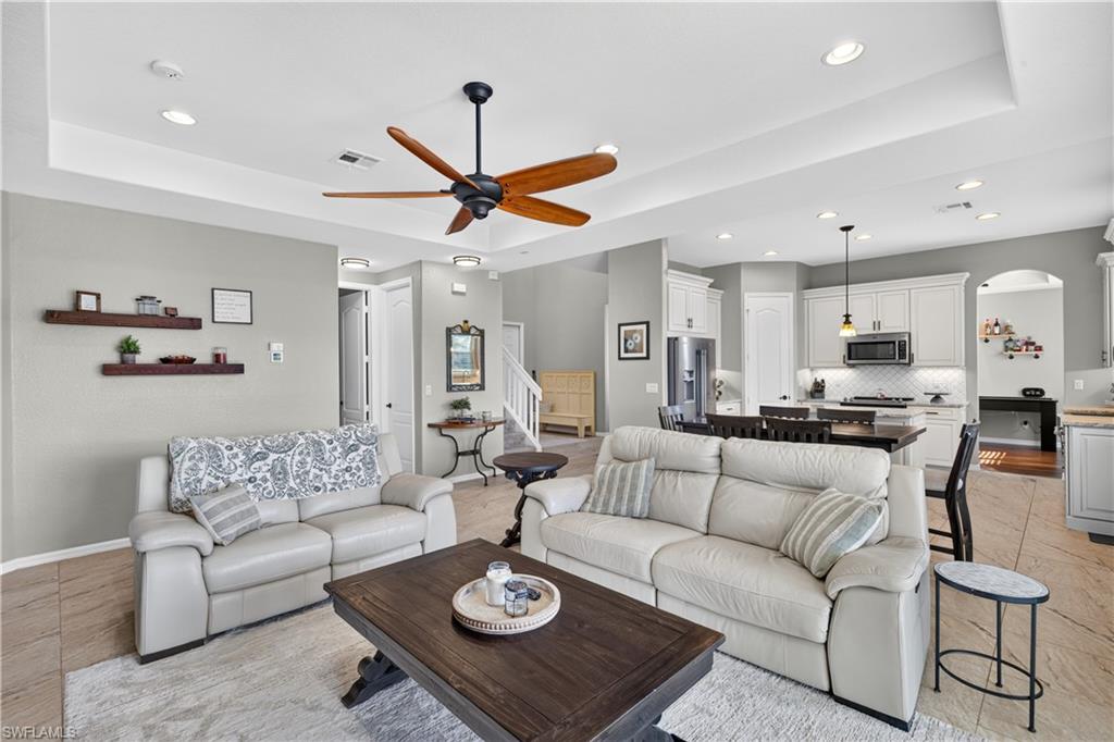 CORAL LAKES - Residential