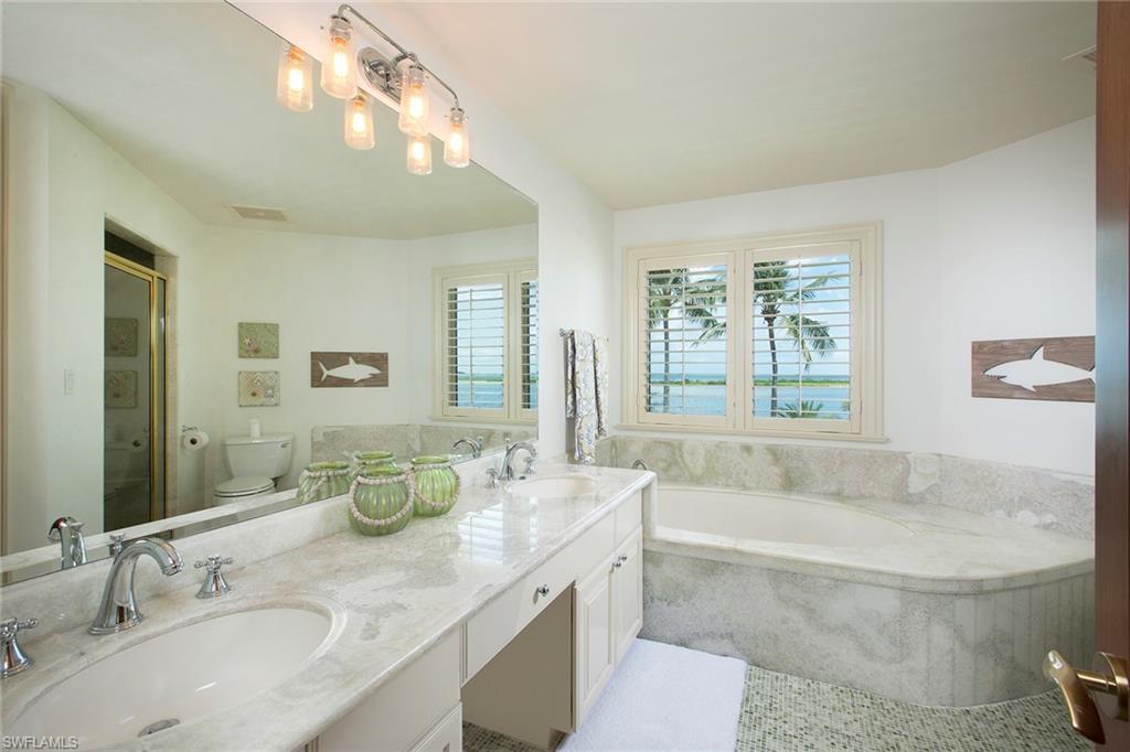 HIDEAWAY BEACH - Residential
