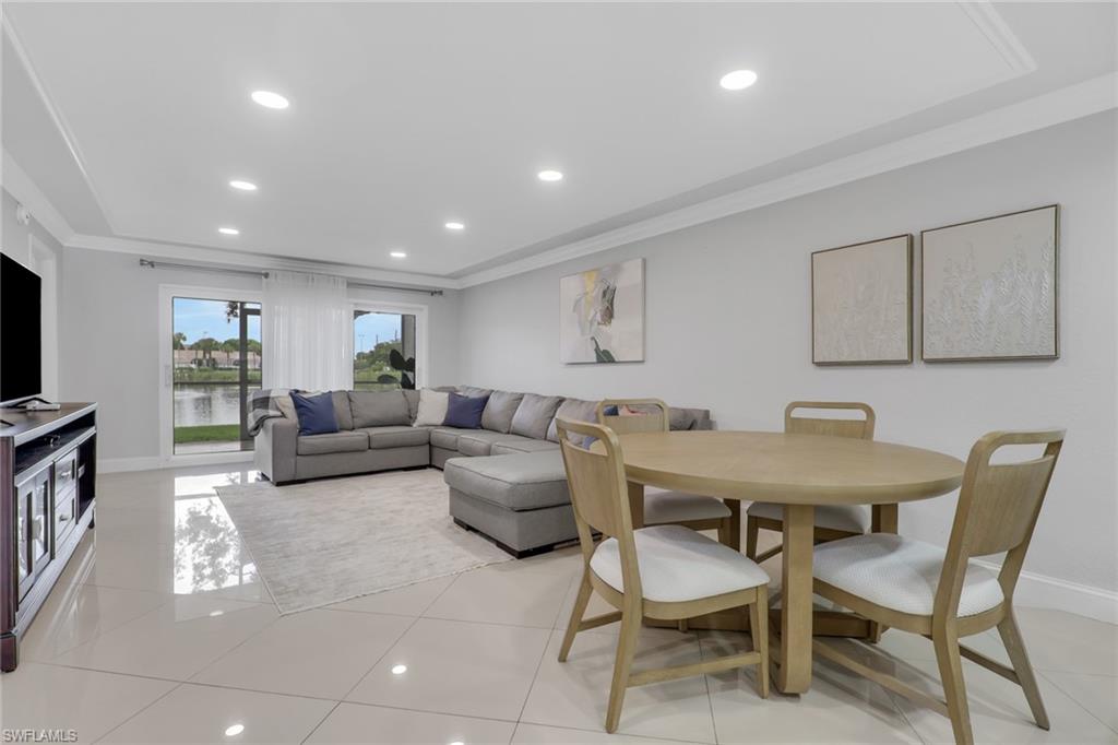 VICTORIA LAKES - Residential