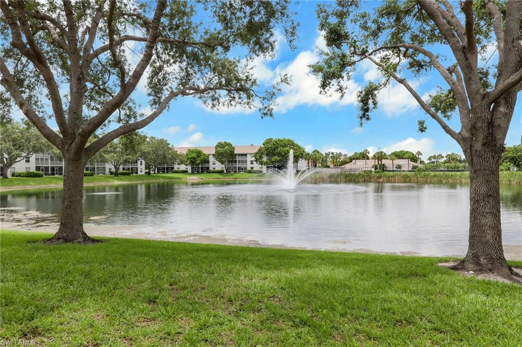 VICTORIA LAKES - Residential