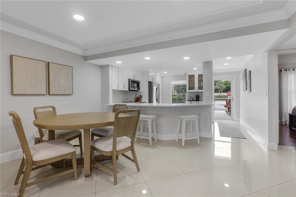 VICTORIA LAKES - Residential
