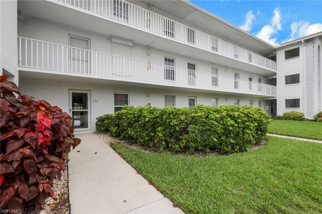 VICTORIA LAKES - Residential