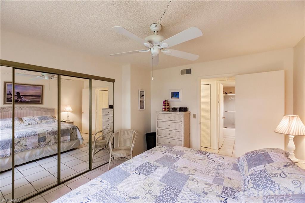OAK FOREST VILLAS - Residential