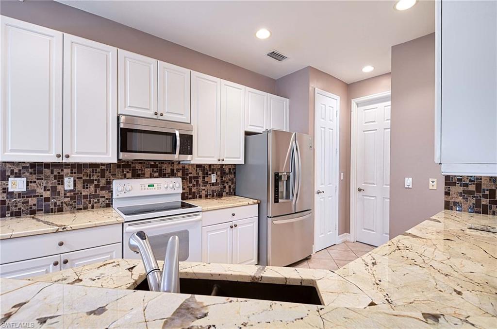SANCTUARY POINT - Residential