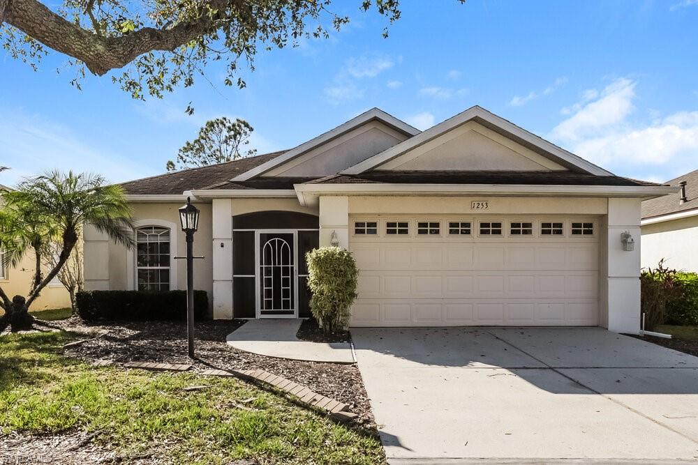 Interested in this home? You clearly have exceptional taste. This charming 3-bedroom, 2.0-bathroom home is not only pet-friendly, but also equipped with smart home features to make everyday life more convenient and connected. Homes like this don’t stay on the market for long—don’t miss your chance to make it yours. Apply today!