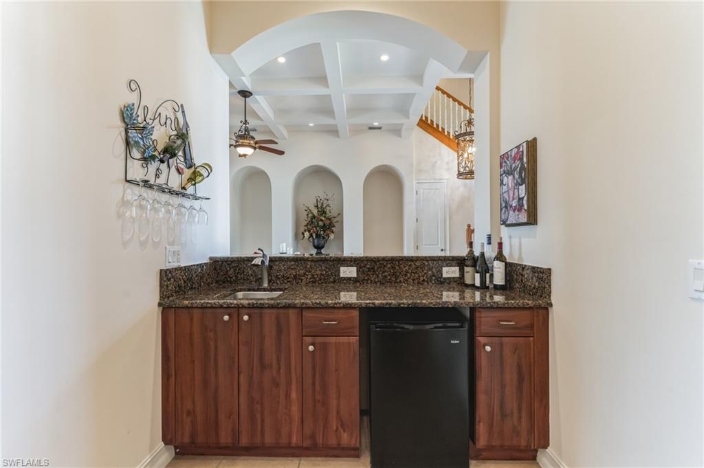MARCO BEACH - Residential
