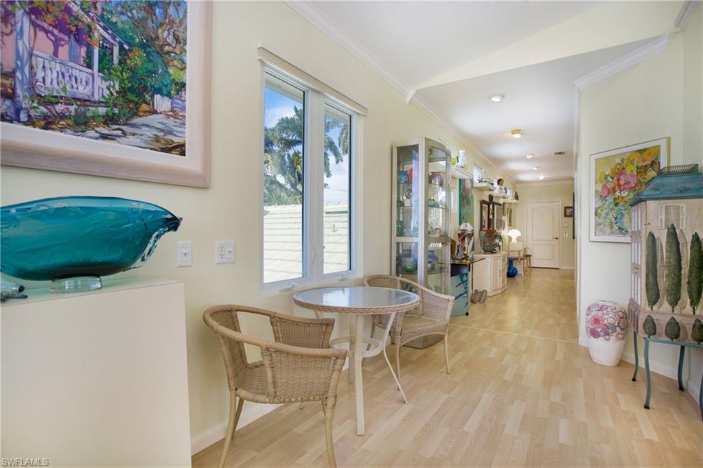AQUALANE SHORES - Residential