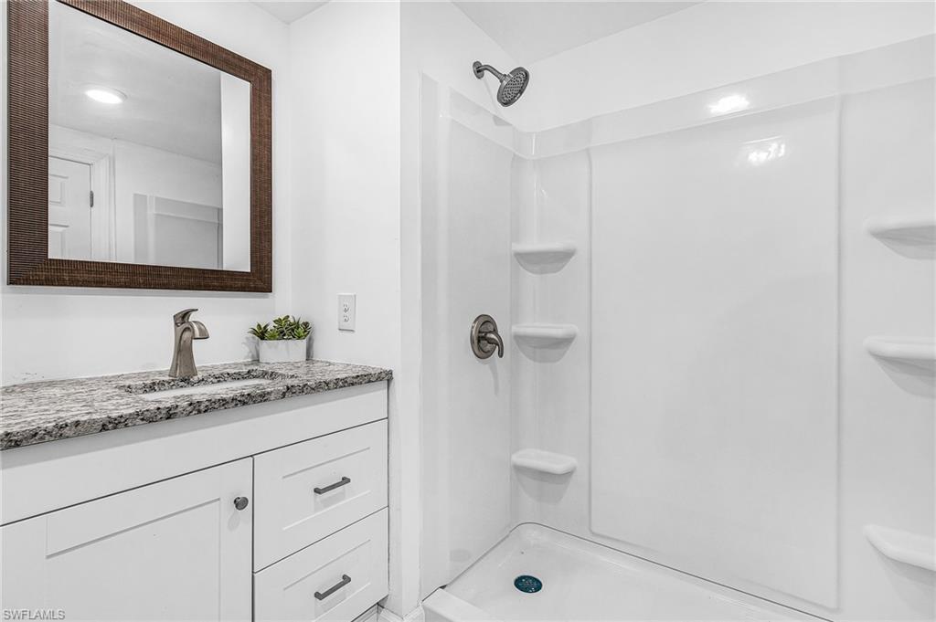 COACHLIGHT MANOR MOBILE HOME - Residential