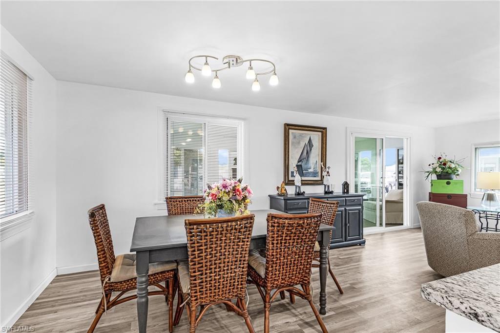 COACHLIGHT MANOR MOBILE HOME - Residential