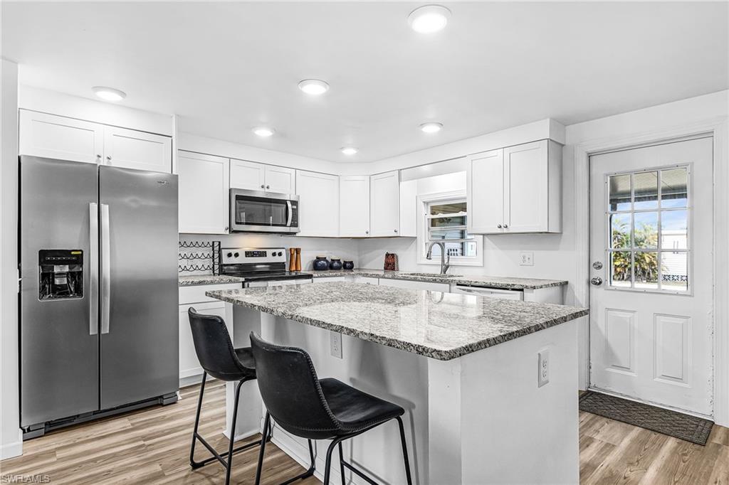 COACHLIGHT MANOR MOBILE HOME - Residential