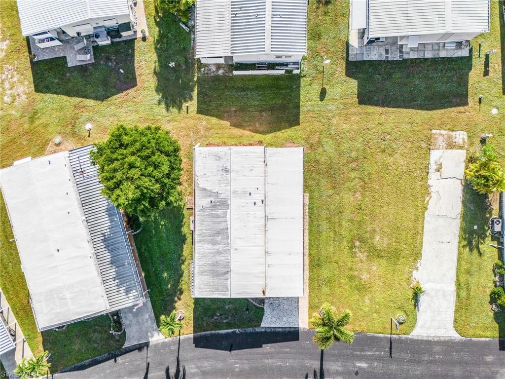 COACHLIGHT MANOR MOBILE HOME - Residential