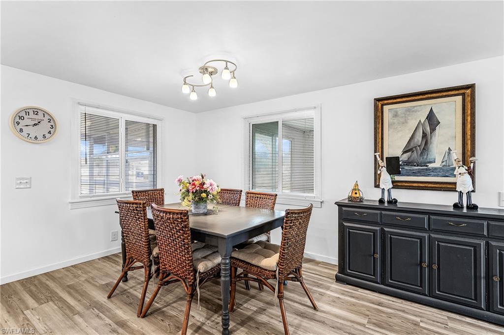 COACHLIGHT MANOR MOBILE HOME - Residential