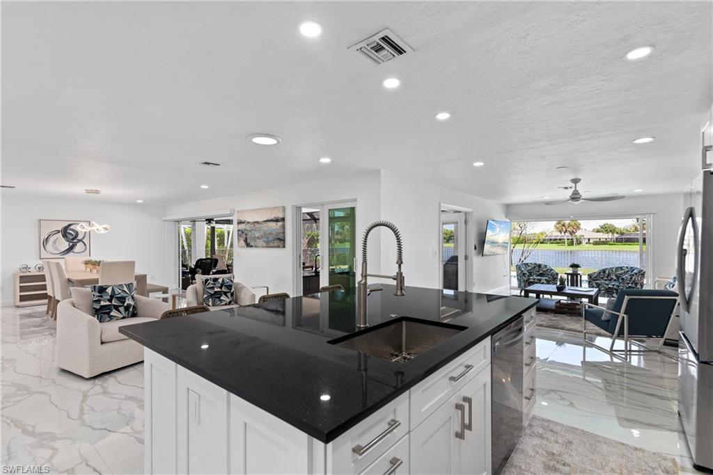 KINGS LAKE - Residential Lease
