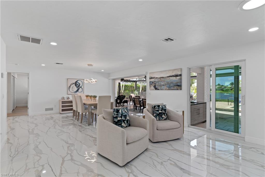 KINGS LAKE - Residential Lease