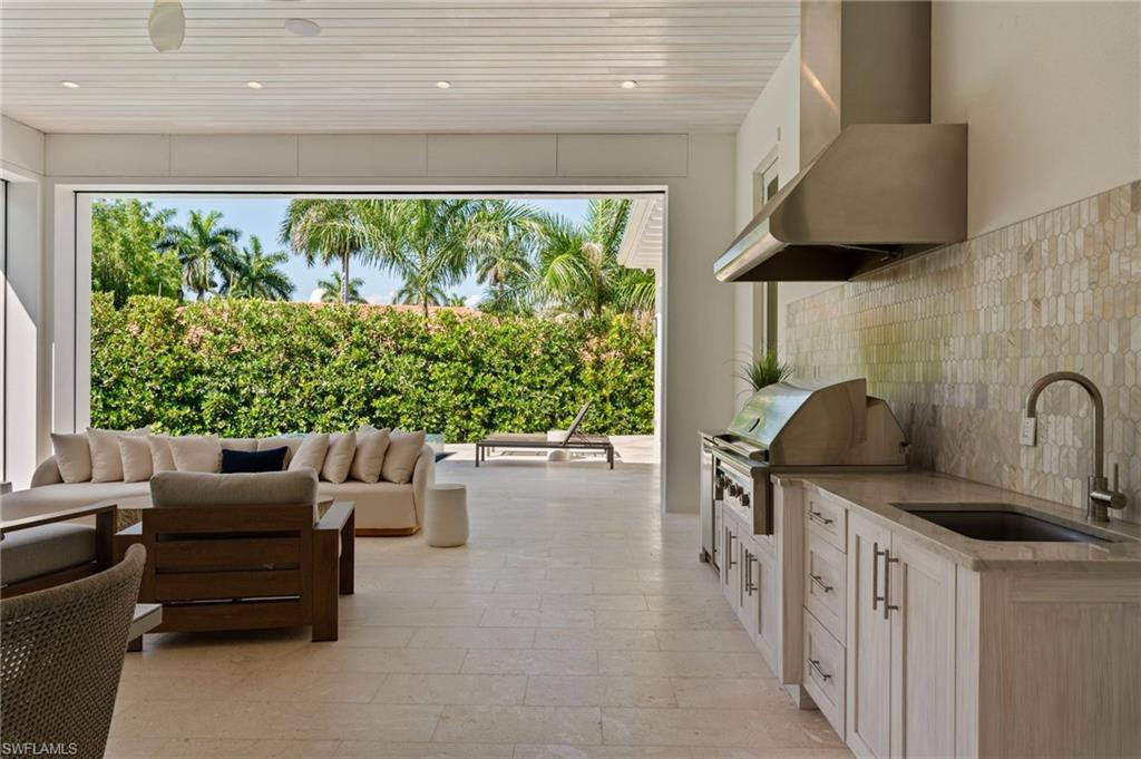 PARK SHORE - Residential