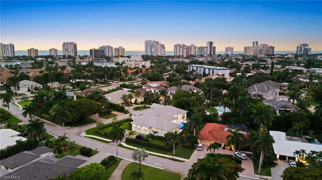 PARK SHORE - Residential